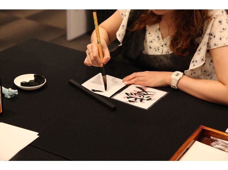 [Osaka, Matsuyamachi] Enjoy Japanese culture casually ♪ Calligraphy experience! Beginners are welcome, and calligraphy professionals will teach you carefully.の紹介画像
