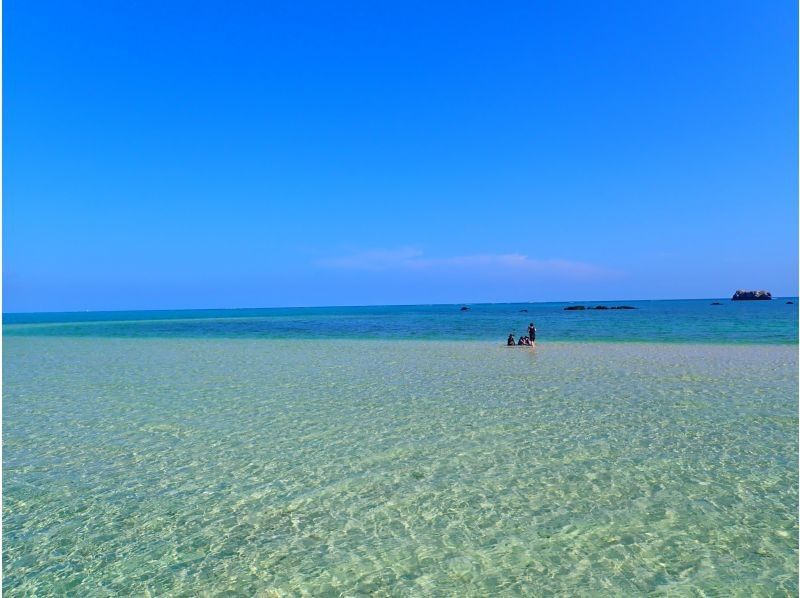 SUP in the Crystal Blue Sea! [3-Hour Course ☆ Free Transportation! Free Photo Data!]の紹介画像