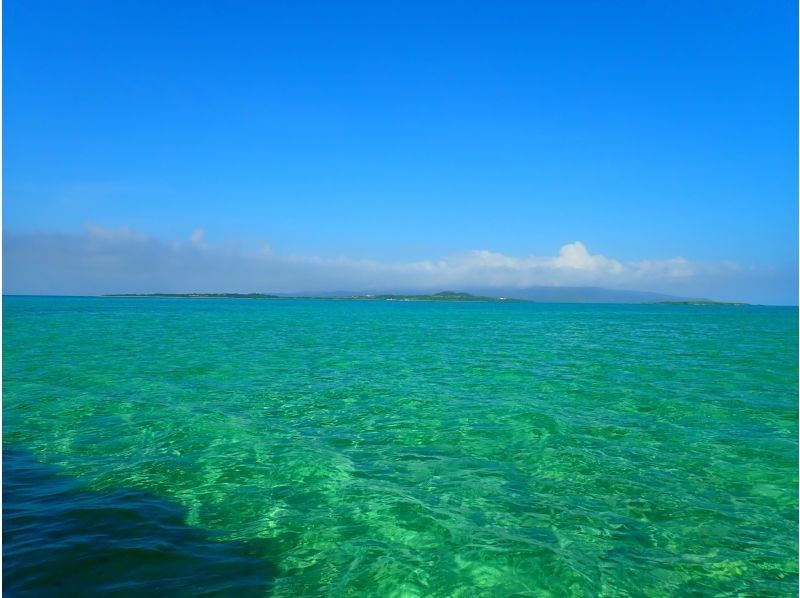 SUP in the Crystal Blue Sea! [3-Hour Course ☆ Free Transportation! Free Photo Data!]の紹介画像