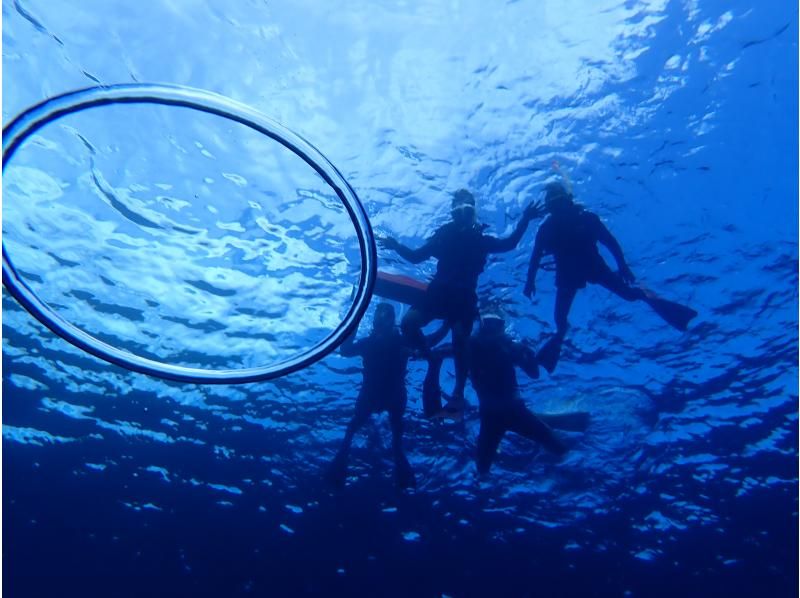 Blue Cave Snorkeling [3-hour course: An amazing snorkeling experience where you can encounter beautiful coral and colorful fish]の紹介画像