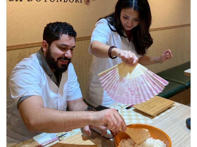Experience making authentic sushi in Namba, Osaka! [Children and families welcome! English/Japanese available]の紹介画像