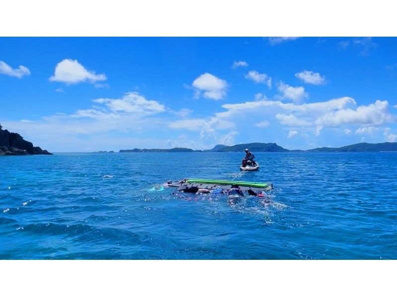 [Okinawa, Tokashiki Island] Board snorkeling tour - Snorkeling experience at Tokashiku Beach in the Kerama Islands, where beautiful coral remains (lunch not included)の紹介画像