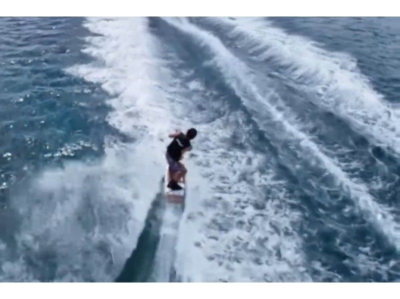 [Okinawa. Miyakojima] Exhilarating wakeboarding experience in the blue ocean of Miyako!の紹介画像