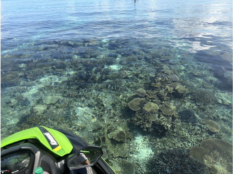 【贅沢プラン】ガイド艇と一緒に『宮古島一周』ジェットスキーツーリングプラン（記念写真プレゼント）の紹介画像