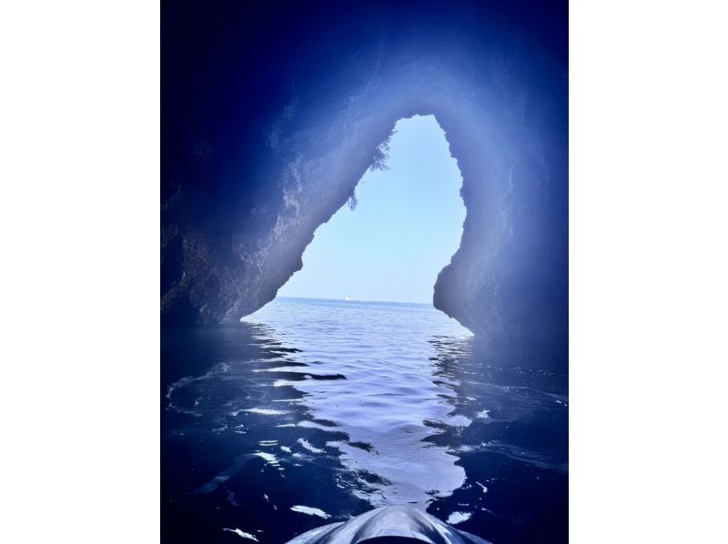 [Miyakojima/Very Popular] Jet Ski Touring Plan Around Miyakojima with a Guide Boat (Commemorative Photo Gift)の紹介画像