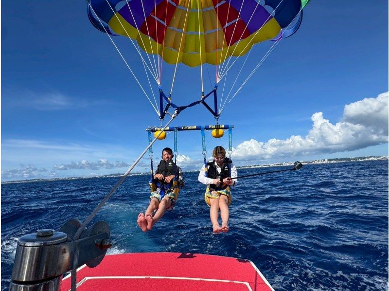 1日32人限定❤パラセーリング＆青の洞窟ダイビング❤️最楽遊びコラボを同時に♪GoPro無料写真動画すぐスマホへ❤️無料タオルサンダル餌あげの紹介画像