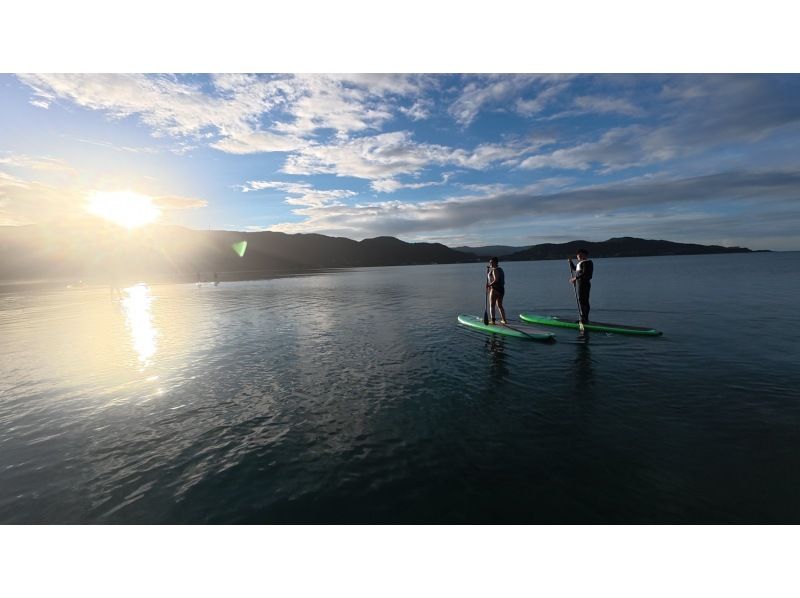 奄美大島【当日予約可能】サンセットSUP（90分）※ドローン空撮等写真の無料プレゼントあり※お1人様もお任せ下さい☆の紹介画像