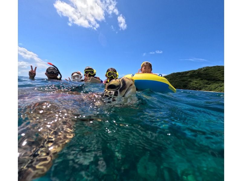 [Special opening price] 100% chance of encountering sea turtles! Blue Cave & Sea Turtle Snorkeling (same-day reservations, ages 2-75) Free transportation and photo dataの紹介画像