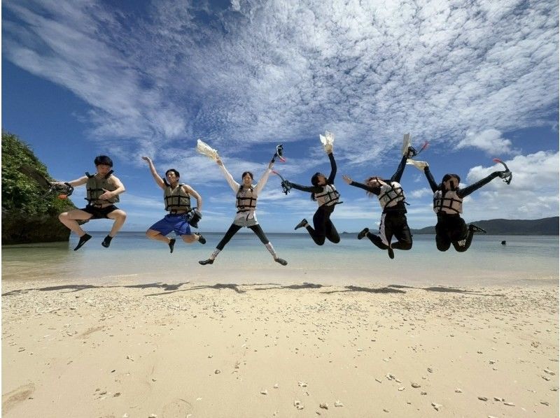 【青の洞窟＆高確率で会えるウミガメシュノーケル】☆初心者大歓迎☆〈当日予約2〜75歳OK〉〈写真データ・送迎・機材無料〉体験時間1.5時間の紹介画像