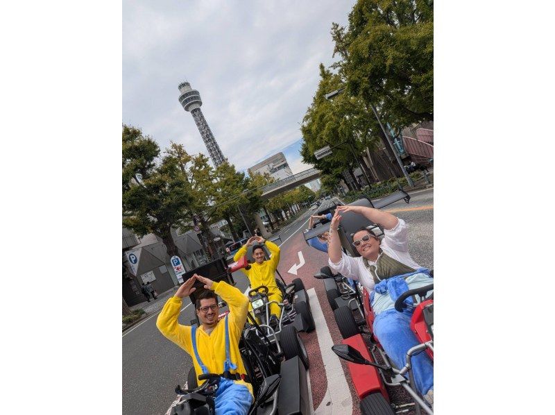 【神奈川・横浜】爽快に街を走ろう「ゴーカート30分体験ツアー」観光名所巡り・写真映え抜群・安全安心ガイド付きの紹介画像