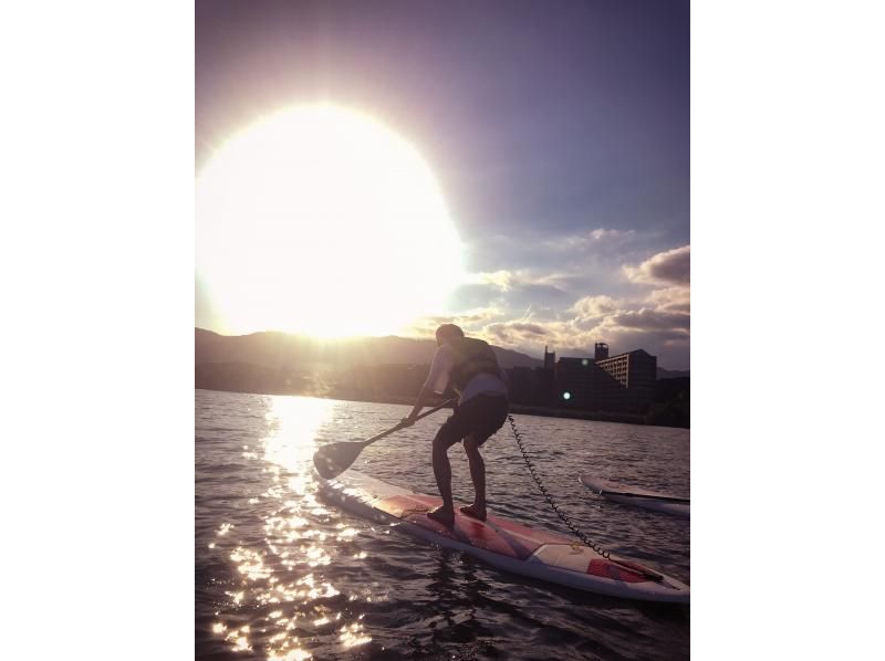 Lake Biwa Sunset SUP and Kayaking Experience | Enjoy Nature, Photos, and Coffee (Beginners Welcome!)の紹介画像