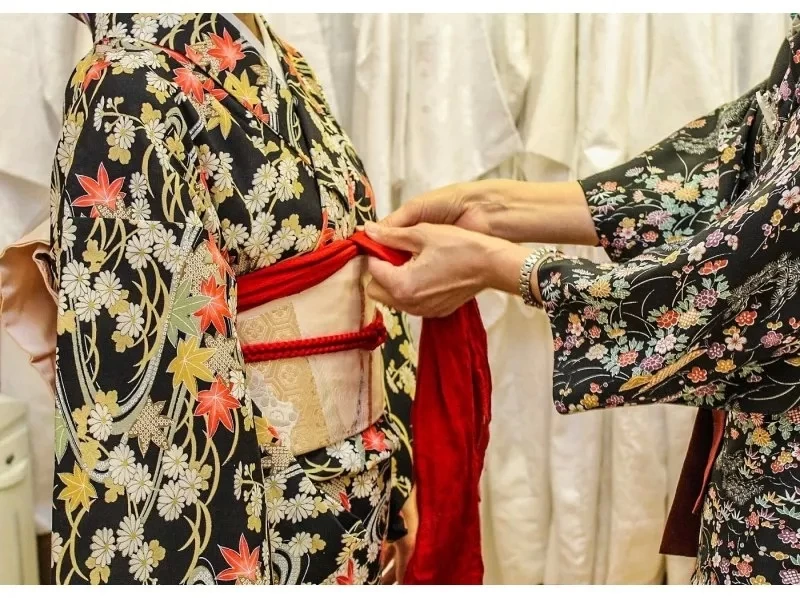 【大分・杵築市】 レンタル着物で杵築散策〜茶道体験と酒蔵見学の紹介画像