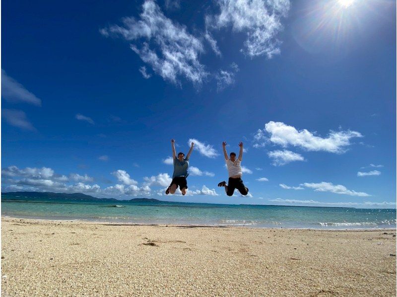 【石垣島】幻の島&ウミガメシュノーケルツアー遭遇率99% 少人数制で手厚くサポート0歳〜85歳OK!（当日予約・送迎・写真や動画プレゼント)の紹介画像