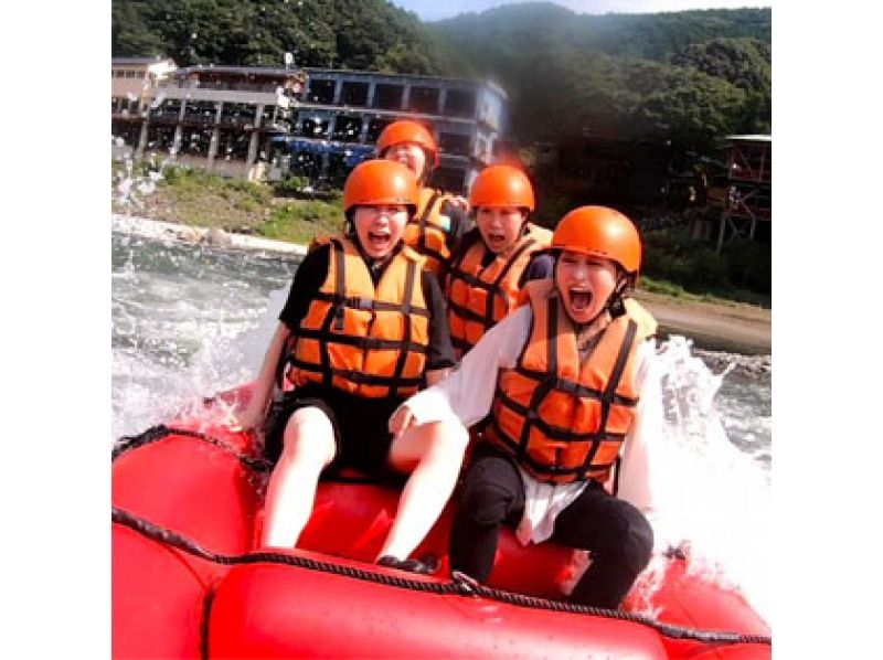 【熊本・球磨川】女性だけで満喫！熱狂スパイラル！「女子旅ラフティング」の紹介画像