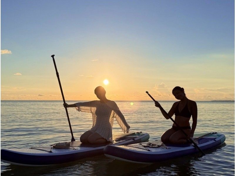 Limited to one group per day! Sunset SUP tour to Uni Beachの紹介画像