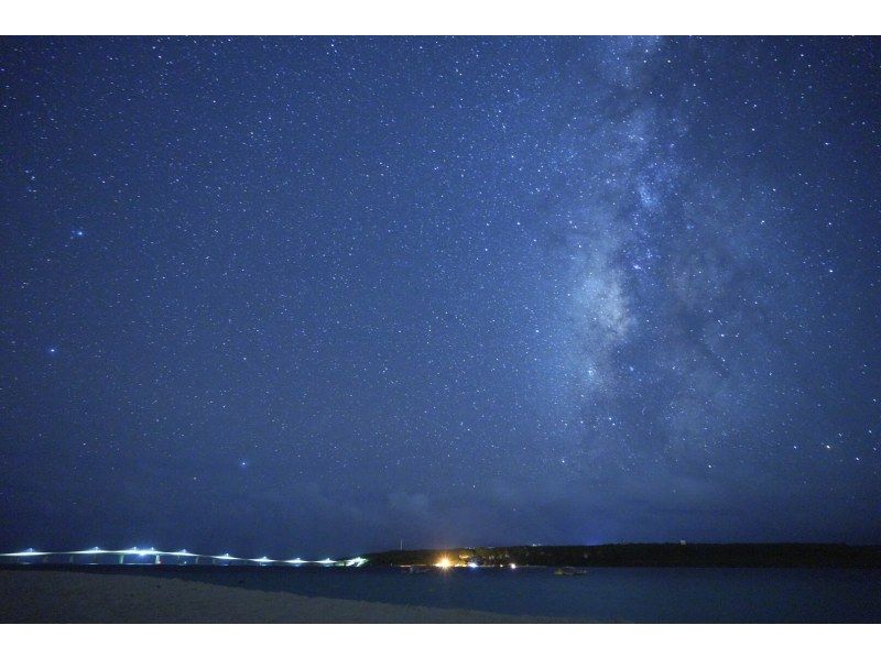 【沖縄・宮古島】 南の島ならではの澄んだ夜空に輝く南十字星と天の川を眺めながら、 星座の物語をガイドが優しく解説。の紹介画像
