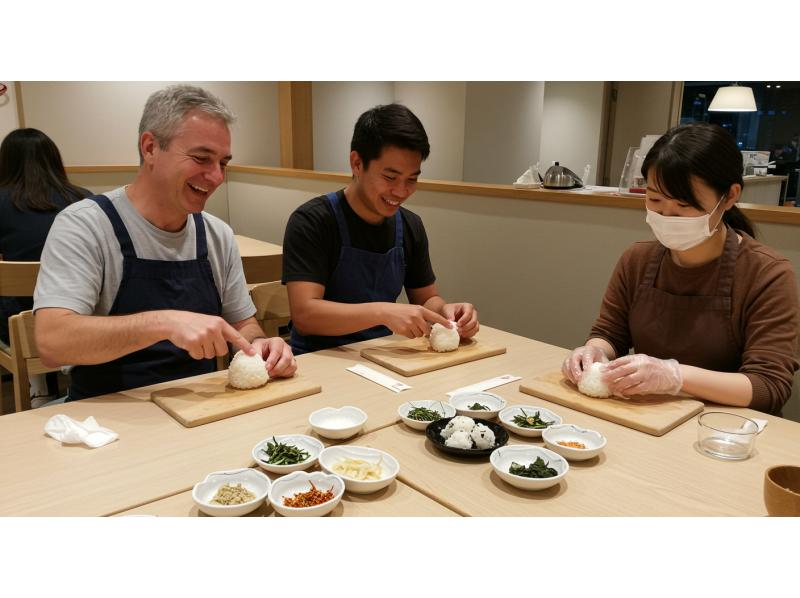 [โตเกียว กินซ่า] สัมผัสประสบการณ์ "ทำโอนิกิริ" ~ เวิร์คช็อปแห่งเดียวที่คุณจะได้สัมผัสประสบการณ์ทำโอนิกิริจากทั่วญี่ปุ่น!の紹介画像