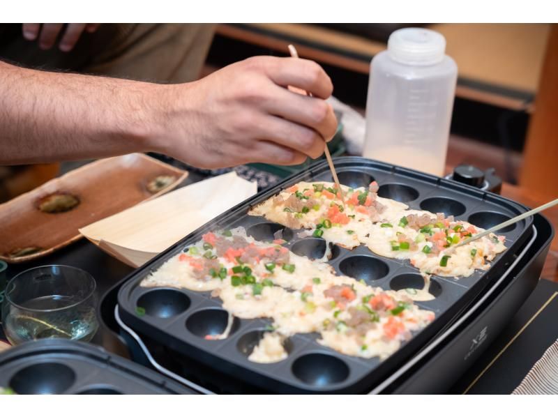 【大阪・住吉長井】在擁有70年歷史的日式民居體驗製作章魚燒！素食者也能享用的「番茄球」（章魚燒風格）の紹介画像