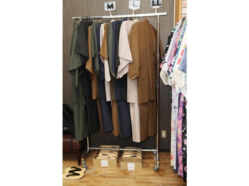 [山梨县，富士山/河口湖]高级和服体验 - 使用日本传统和服材料“松絲”的正宗和服体验の紹介画像
