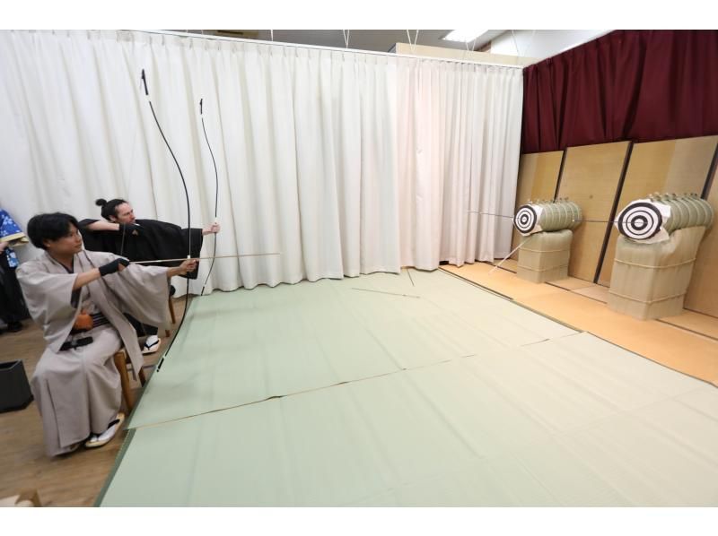 【山梨・富士山／河口湖】弓道体験：富士山の麓・河口湖で、日本の武道「弓道」を体験できる！の紹介画像