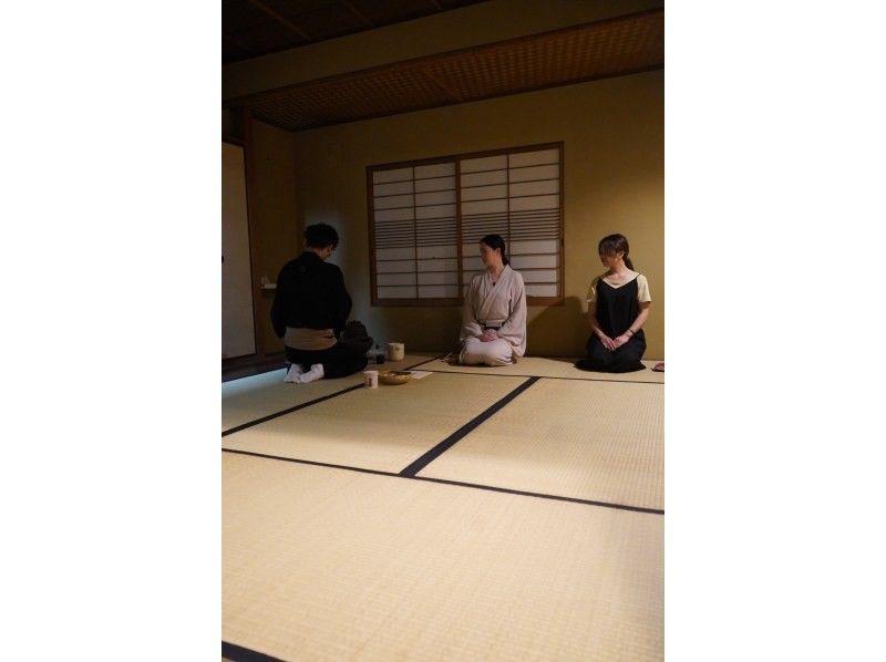 [Wakayama, Wakayama City] An authentic tea ceremony experience in a tea room that can be participated in by group!の紹介画像