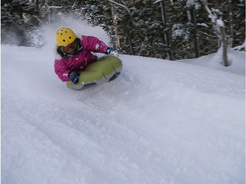 Airboarding [Gifu Prefecture, Okumino/Takayama City] Even beginners can enjoy it! The fastest winter activityの紹介画像
