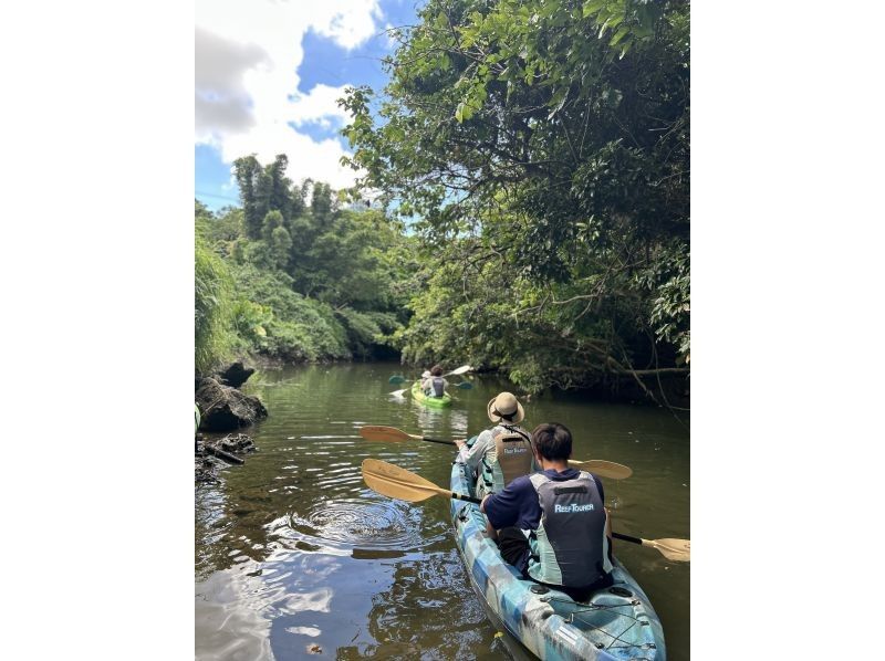 【石垣島】＜大好評！！＞まるで海賊！？?&zwj;☠️ カヤックの上から弓を放つ、超レア体験！ 子供も大人も夢中になる、ドキドキの冒険へ出発！の紹介画像