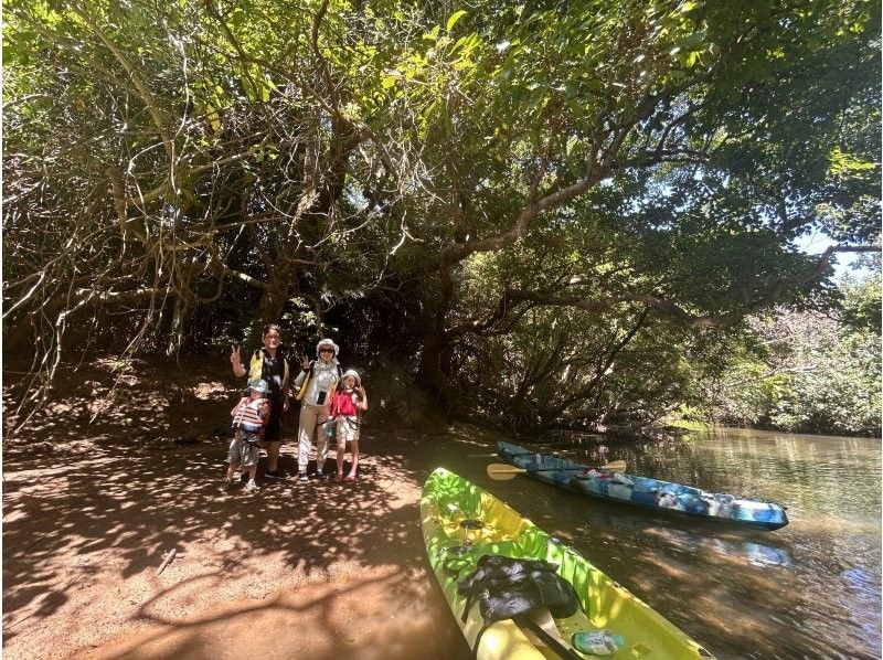 【石垣島】＜大好評！！＞まるで海賊！？?&zwj;☠️ カヤックの上から弓を放つ、超レア体験！ 子供も大人も夢中になる、ドキドキの冒険へ出発！の紹介画像