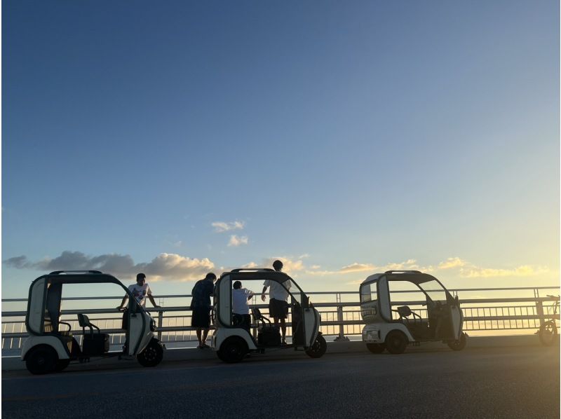 【宮古島・来間島】「ガイドが導く、自由気ままな島冒険。トゥクトゥクで巡る、あなただけの物語。」スポット巡り＆思い出フォト撮影付（1〜3名）の紹介画像