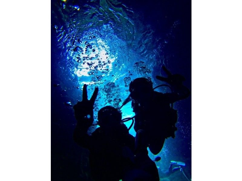 Beginners • Same-day reservations OK⭐️ [Single person only • Blue Cave Diving] ❤ Towels, sandals, feeding, free ultra-high-resolution GoPro photos and videos‼️ Data immediately transferred to your smartphone❤️の紹介画像