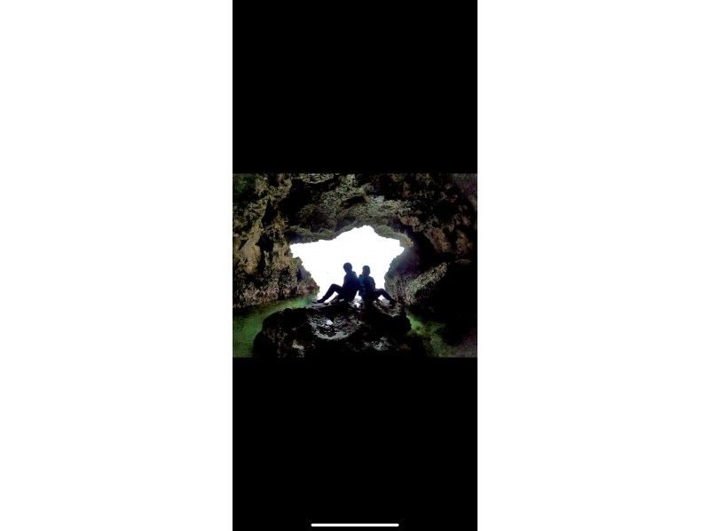 [Okinawa Blue Cave] Private snorkeling tour ★ Photos and videos will be given as gifts on the spot ♪ Private guide tour ♫ Solo, girls, couples, men's trip, snorkelers, beginners ★の紹介画像