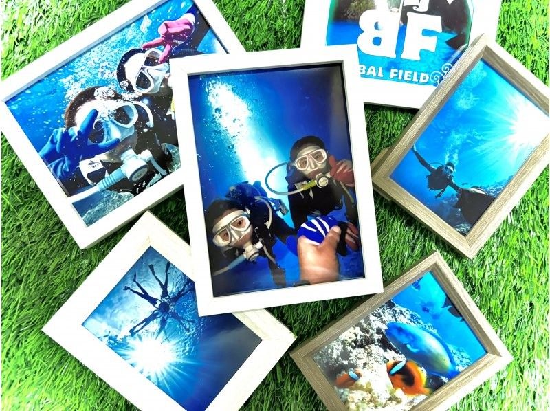 沖縄現地ガイドがご案内‼️貸切【青の洞窟シュノーケル】タオルサンダル餌あげGoPro写真動画無料⭐️データはすぐスマホへ❤️思い出バッチリの紹介画像