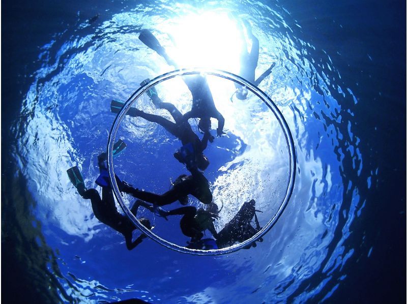 【沖縄／恩納村／青の洞窟／シュノーケリング／クリアカヤック】お得なセット♪カメラ撮影付き♪安心の少人数制♪当日予約OK♪の紹介画像