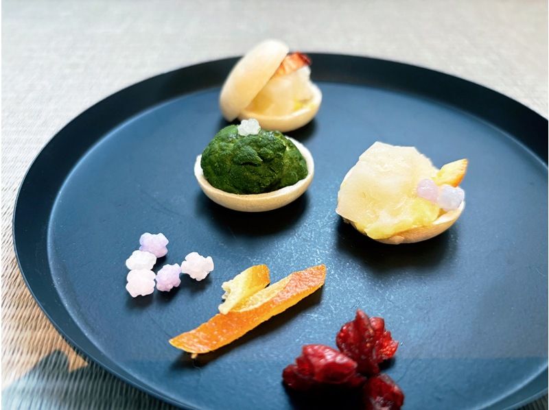 Hands-On Japanese Craft in Tokyo with Mochi Wagashi & Matchaの紹介画像