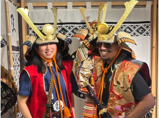 職人が教える3種類の寿司体験コースと、日本刀による太巻き実演ショー(アペタイザー・日本茶&お水/無料)(デザート付き)16:30スタート 職人が教える3種類の寿司体験コースと、日本刀による太巻き実演ショー(アペタイザー・日本茶&お水/無料)(デザート付き)16:30スタート