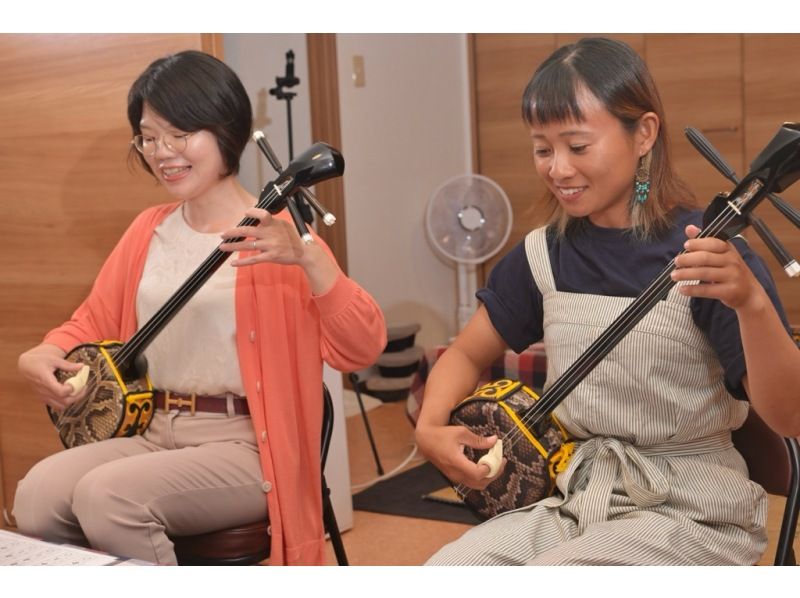 石垣島で初めての三線体験☆涙そうそうサビ9０分コース　ひと部屋貸し切り　プライベート体験プランの紹介画像