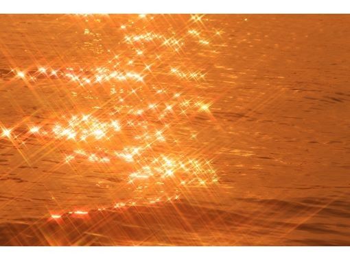 【尾道/夕暮 40分】暮れなずむ風景に見惚れるトワイライトクルーズ<日入時刻50分前出航> 【尾道/夕暮 40分】暮れなずむ風景に見惚れるトワイライトクルーズ<日入時刻50分前出航>