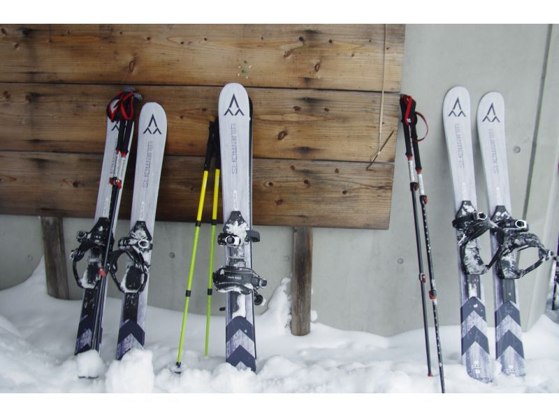 [Akita, Hachimantai] Yamagemori BUNAMORI Ski Hike Tour ~Explore the powder snow beech forest~の紹介画像