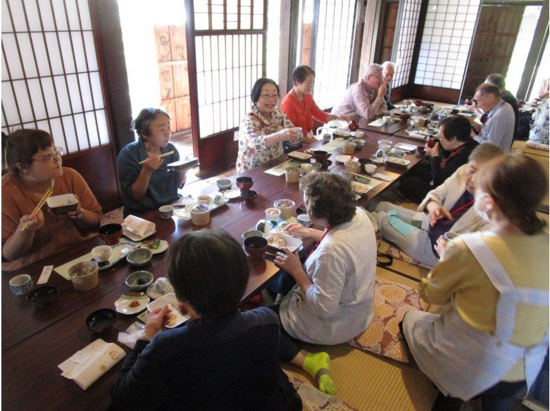 【秋田県・横手市】茅葺屋根の古民家で味わう田舎ランチの紹介画像