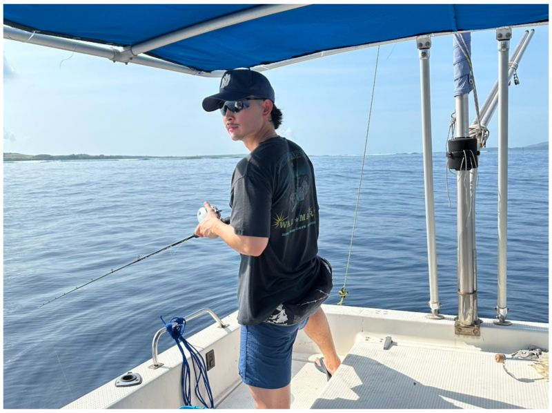 [Ishigaki Island - Fully Private] Beginners, families, and couples are all welcome! Easy and super fun boat activity! Half-day live bait fishing tour [AM/PM / 2 trips per day]の紹介画像