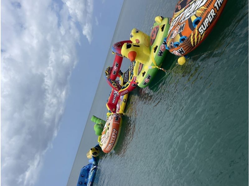 最高可享30%折扣！限时优惠！【冲绳宜野湾 / 30分钟畅玩套餐】无限畅玩全部8项水上运动，包括香蕉船！の紹介画像