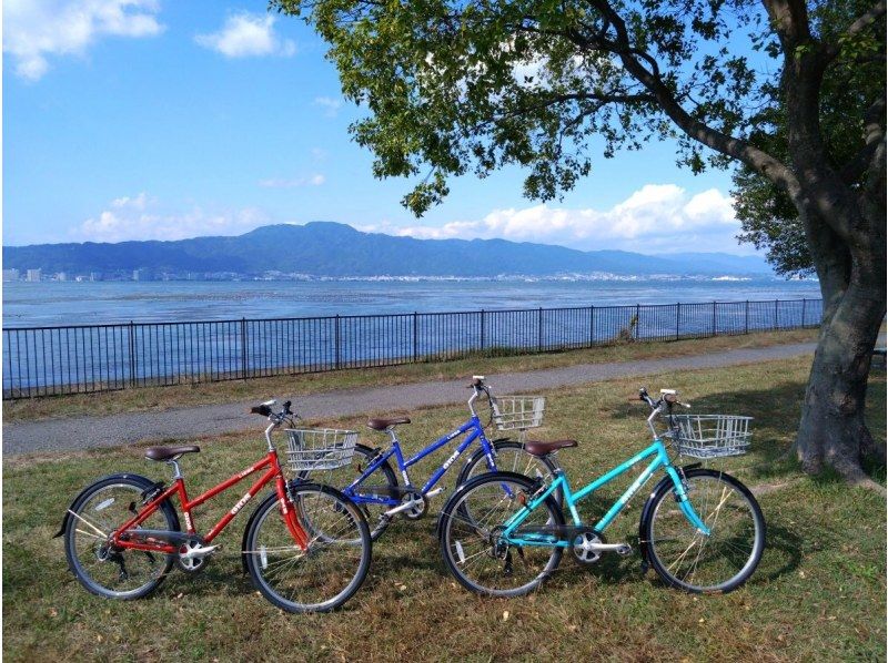 【滋賀・大津】おしゃれなクロスバイク/１DAYレンタルプラン～大きなカゴ付きだからサイクルピクニックにぴったり！の紹介画像