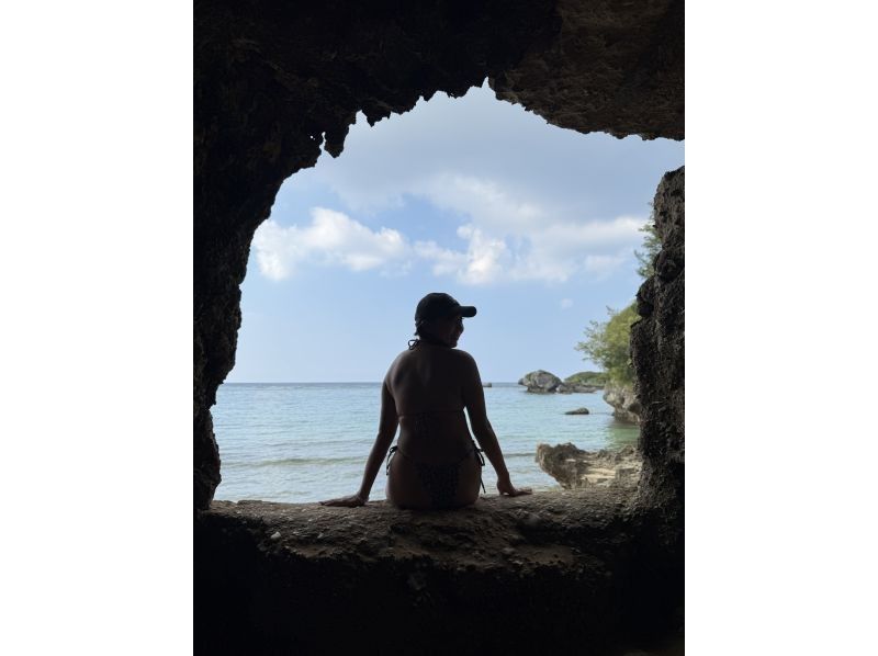 【沖縄・恩納村】サンライズ/日中/サンセットから選べる沖縄SUP体験 〈 完全貸切プラン〉の紹介画像