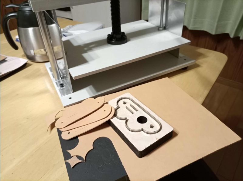 【北秋田】 (モニター版)鹿革コードクリップ作り体験 鹿革ワークショップの紹介画像