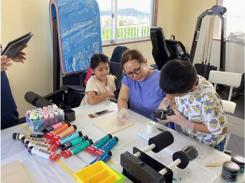 【沖縄・うるま市】 ★月～土曜日の午後限定おすすめプラン★Ａ4サイズ★うるま市観光のすきま時間にレジンアートを体験♪の紹介画像