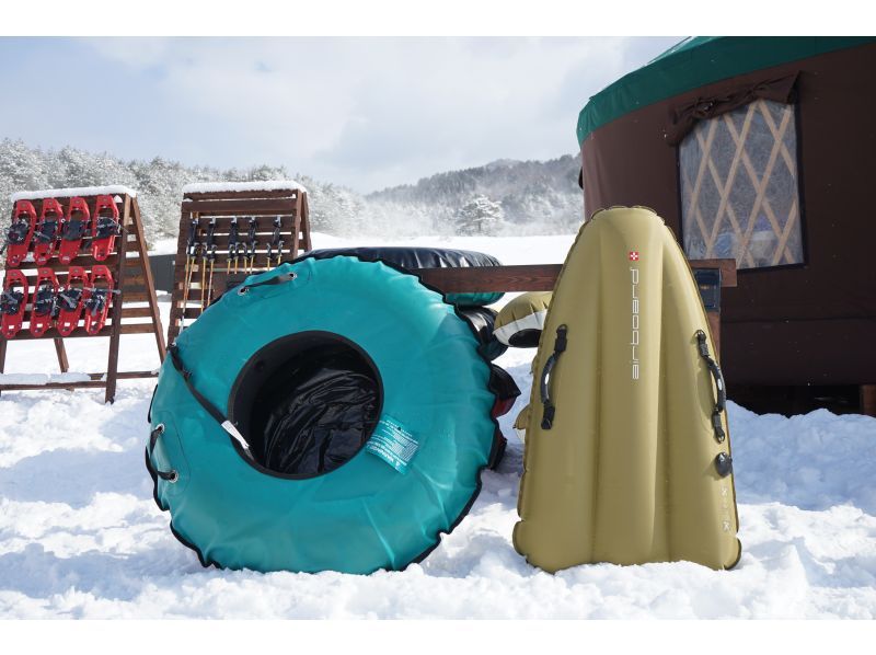 【秋田・田沢湖・ラフティング】《TAZAWAKO WINTER BASE》スノーラフティングツアー&焚き火・炭火ブースレンタル&スモア作りの紹介画像