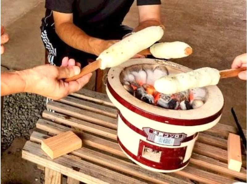 【秋田・北秋田】秋田と言えばきりたんぽ鍋♪ご飯をつぶして「たんぽ」を作るところから！ご家族やグループで楽しく本格郷土料理体験120分の紹介画像