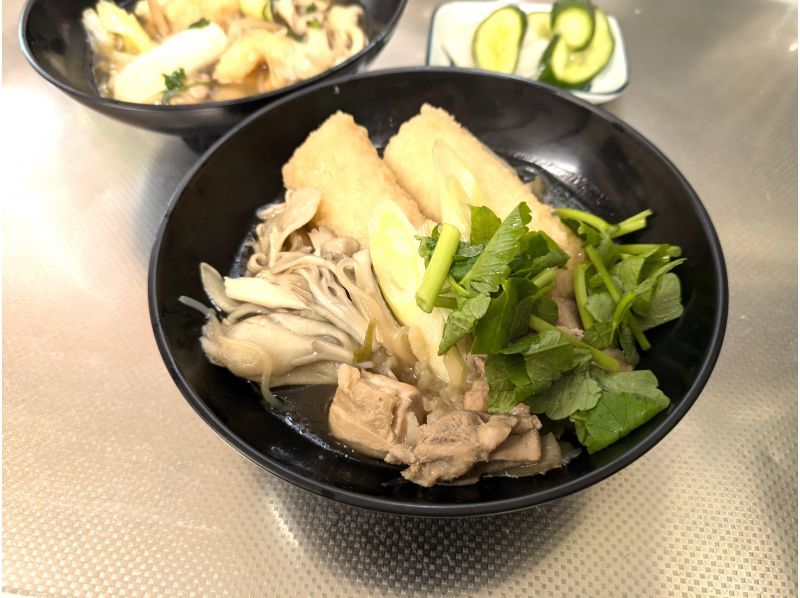 HALAL【秋田・北秋田】秋田と言えばきりたんぽ鍋♪ご飯つぶして「たんぽ」を作るところから！ハラル食材を使って楽しく本格郷土料理体験120分の紹介画像