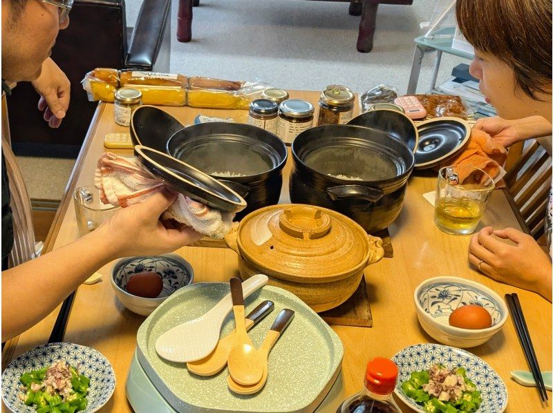 【秋田・北秋田】一人一合選べるお米！ごはんが主役のお食事体験！お釜で炊いて米本来の味を食べ比べ！ご飯のおとも他、素材付　朝／昼食・ブランチの紹介画像