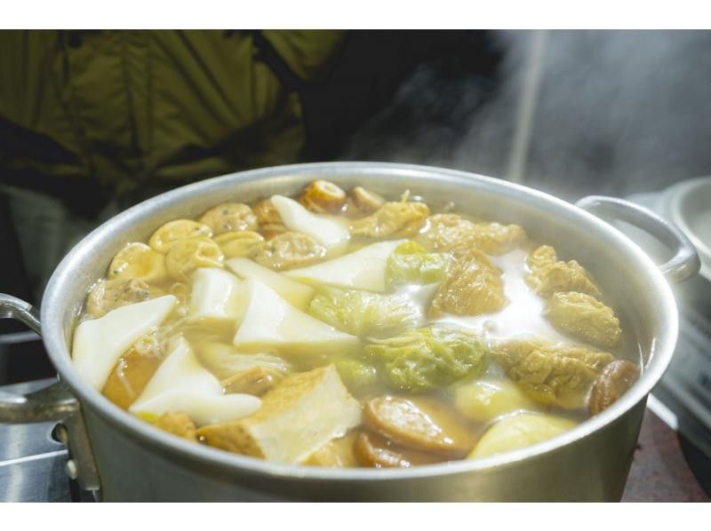 【北海道・富良野】スノーランタンおでんナイト／農業体験型イブニングツアー、ナイトハイクで掘出しに行く越冬キャベツと体温まるおでんナイトツアーの紹介画像